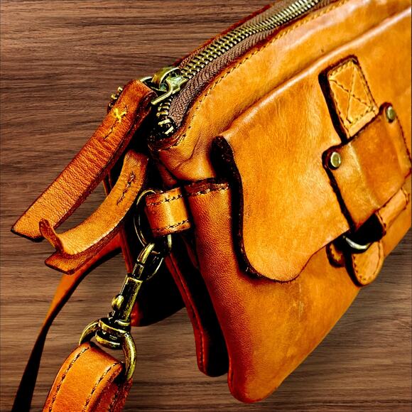 Harbour 2nd Soft European Leather Crossbody Clutch Bag Brown Triple Top Entry - Picture 10 of 12